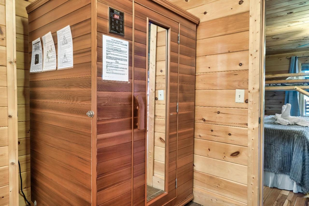 Summer Sale! Pool, Sauna, View, Hottub, Game Sevierville Exterior foto